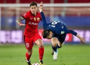 开云体育官方入口-关于视听盛宴：中超比赛球员在场上奉献精湛技艺的信息