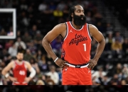 开云体育app下载-火箭大胜黄蜂，哈登贡献32分