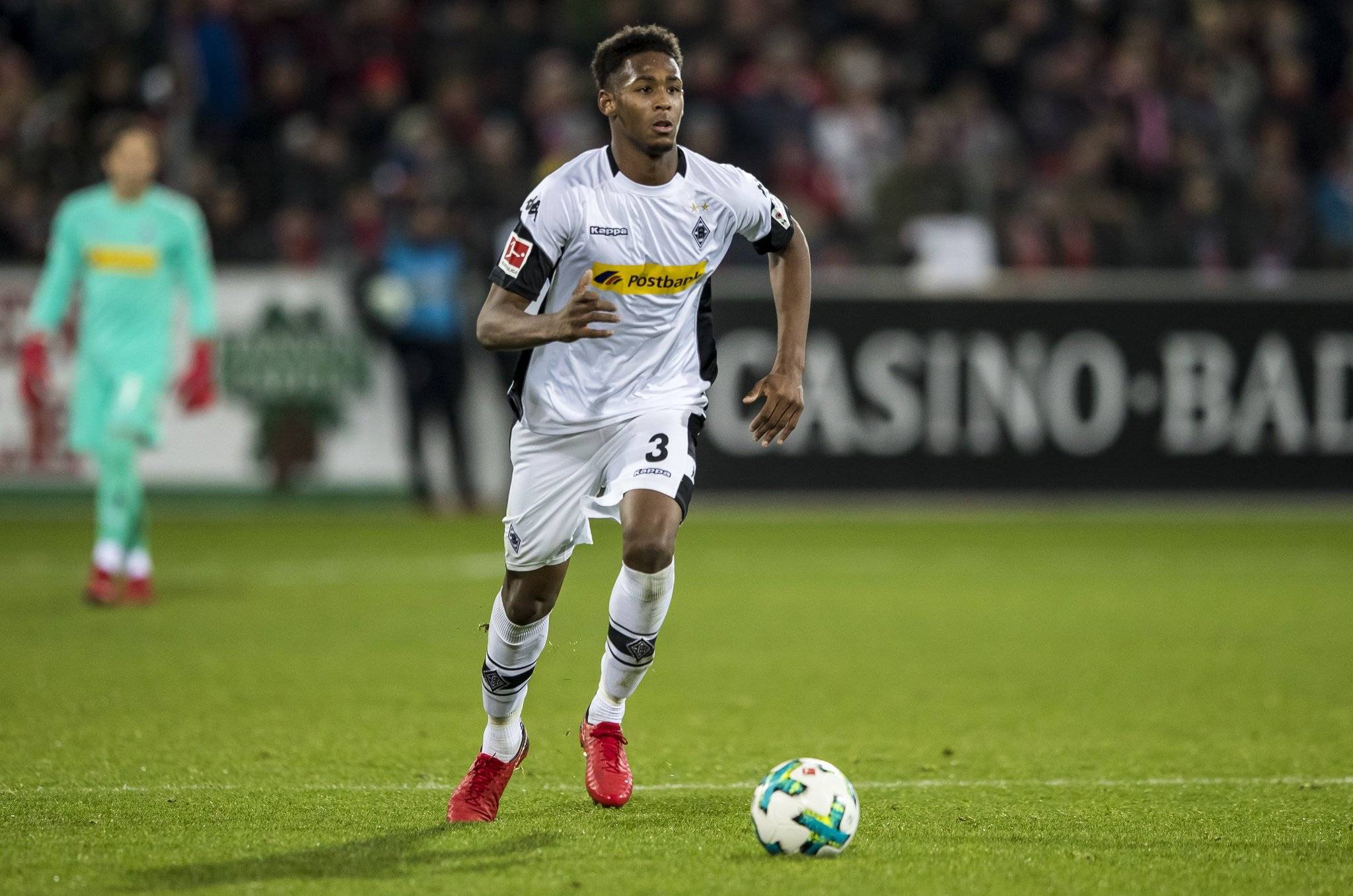 关于门兴捍卫主场荣誉，科隆难以突破的信息