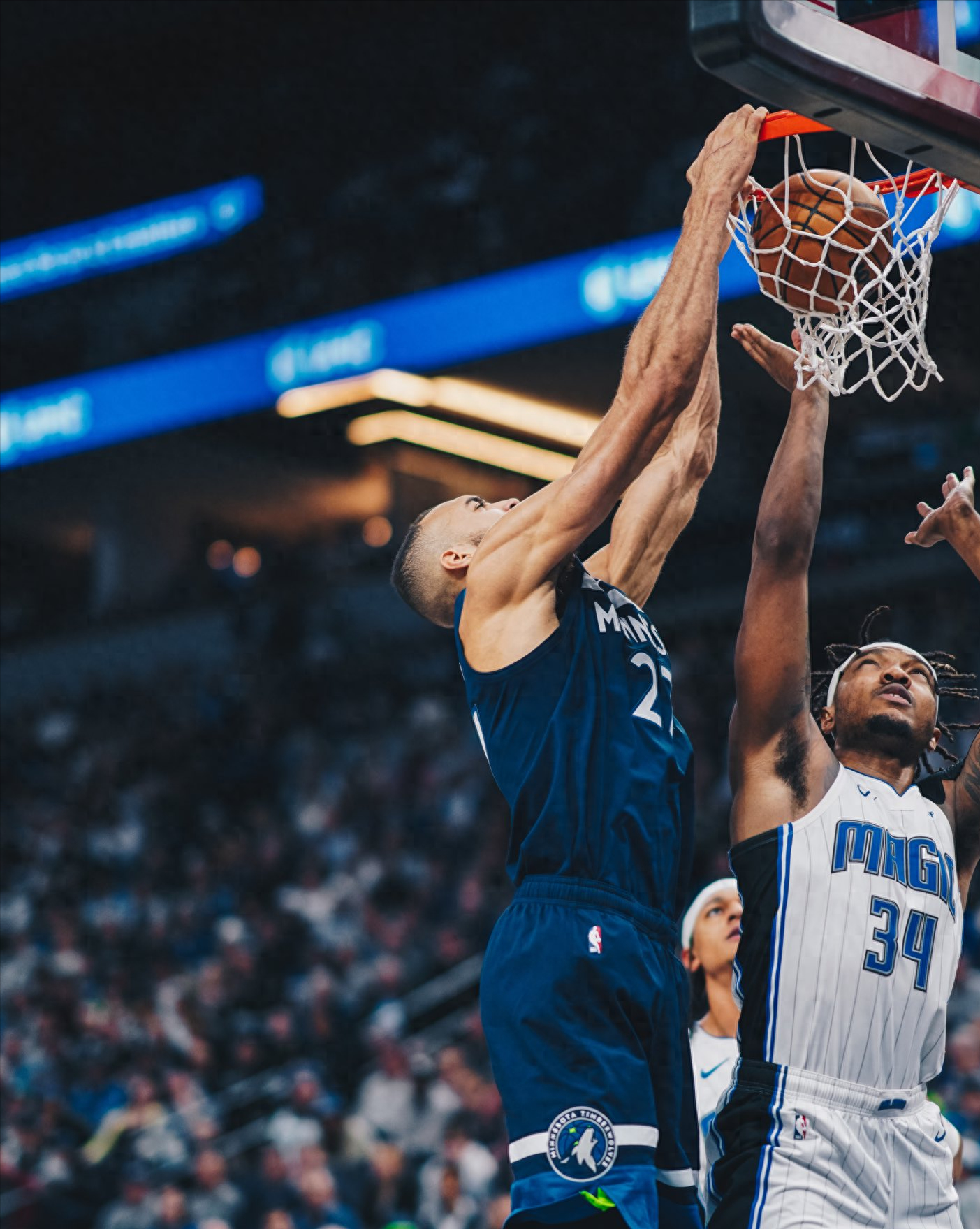 包含森林狼击败骑士，唐斯独得32分的词条