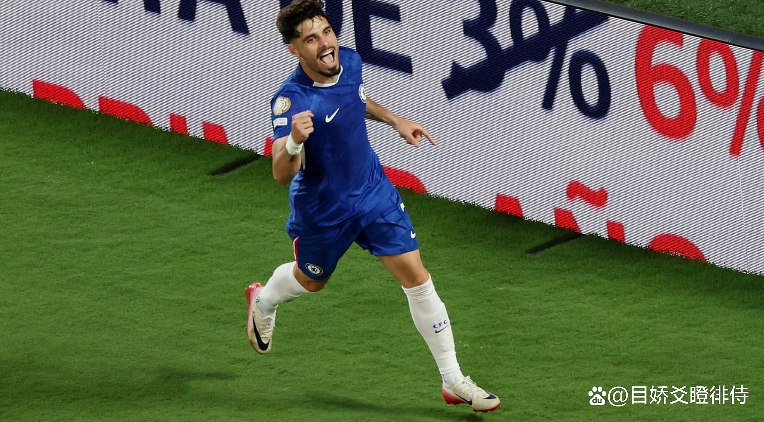 淘汰赛的悬念笼罩在比赛场上 淘汰赛的悬念笼罩在比赛场上