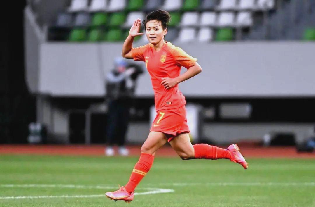 关于比赛日程紧凑，中国女足面临挑战和机遇的信息