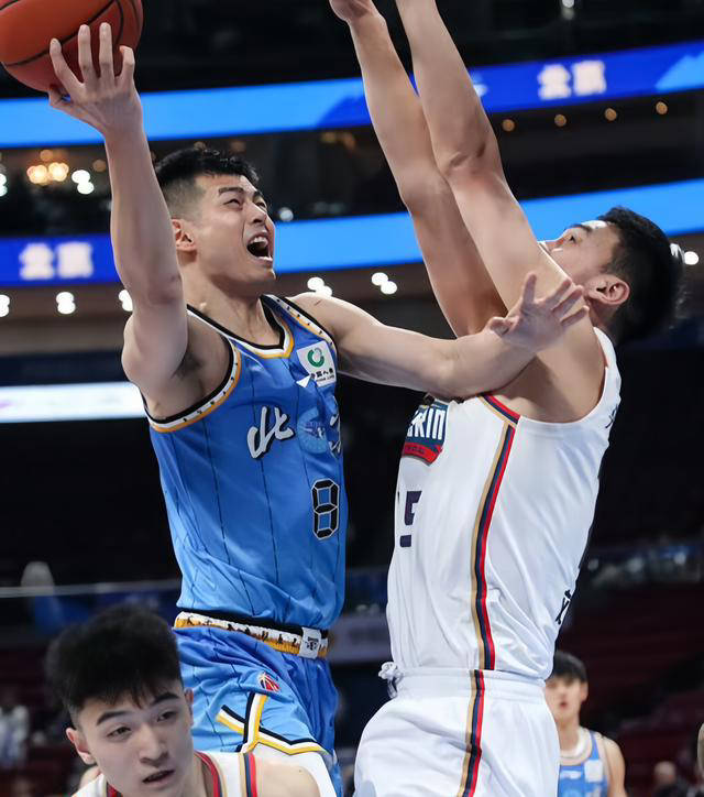 关于小将表现亮眼，成为球队取胜功臣的信息