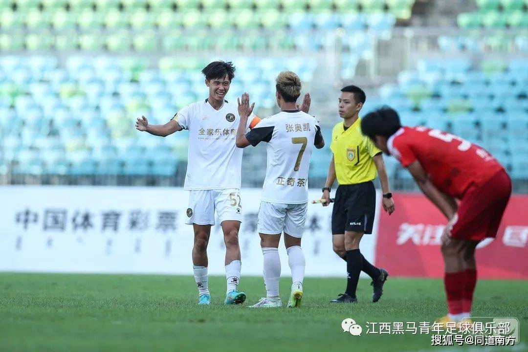 队长率队击败对手，继续保持不败的简单介绍