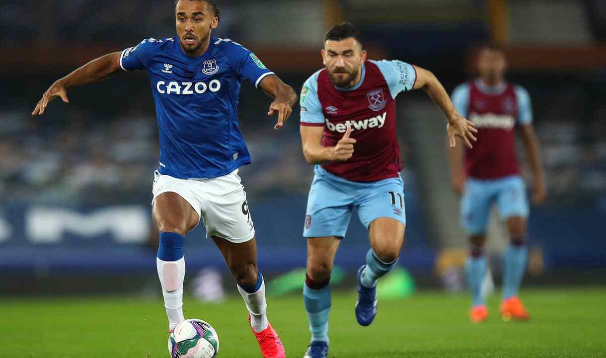 包含埃弗顿主场告负，陷入保级泥潭的词条