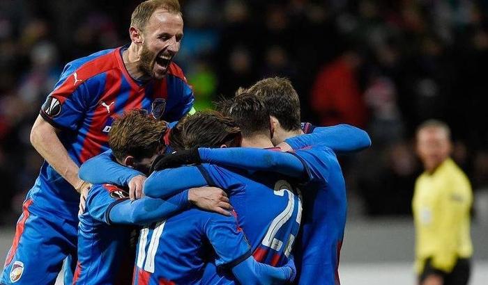 包含佛罗伦萨客场遭遇失利，客场之行遇阻的词条