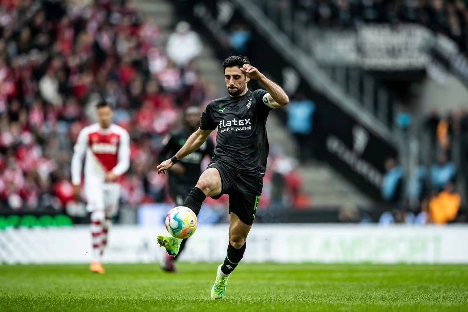 关于沃尔夫斯堡主场胜利，全队合力演绎精彩胜利的信息