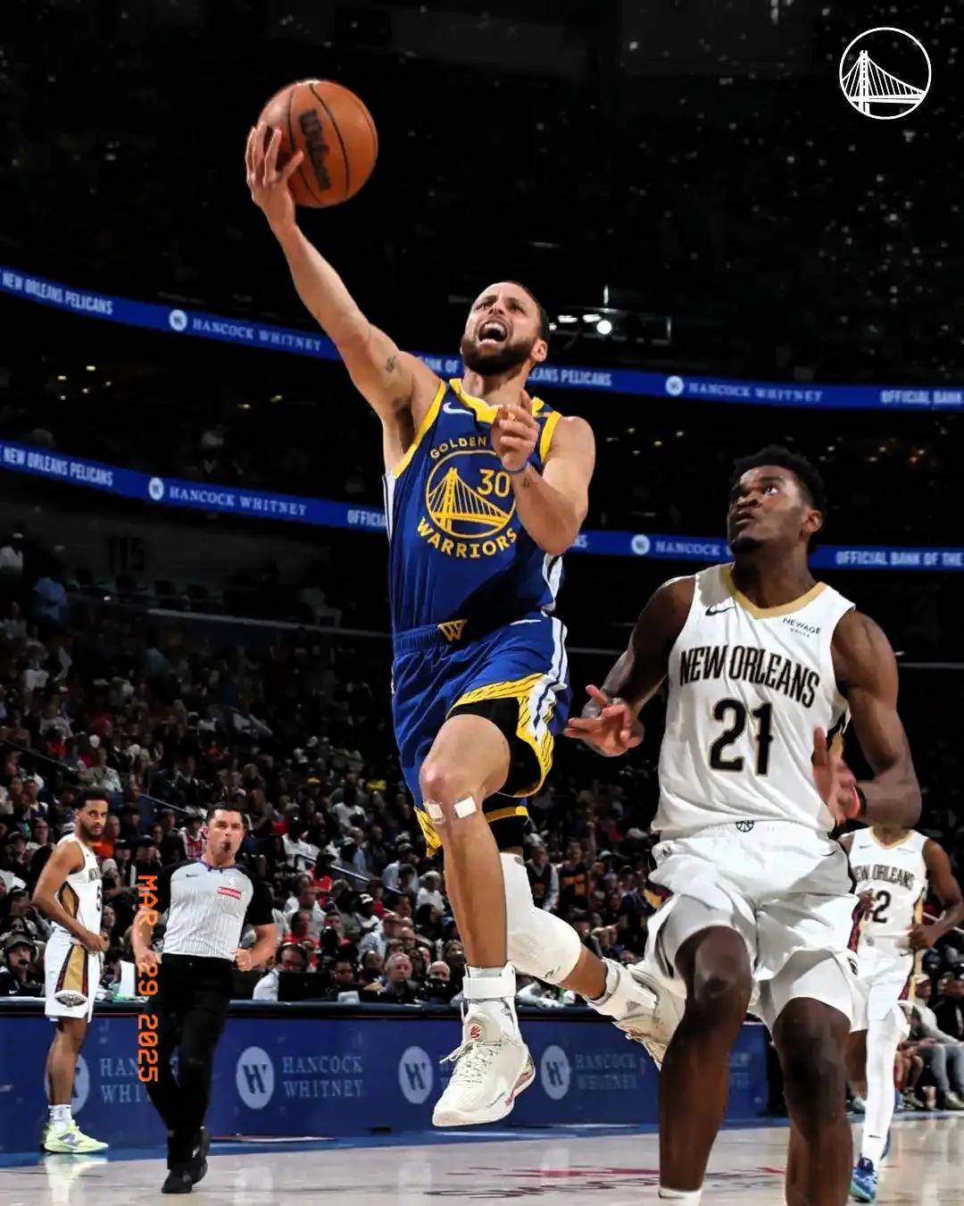 勇士战胜鹈鹕，库里全场得到32分