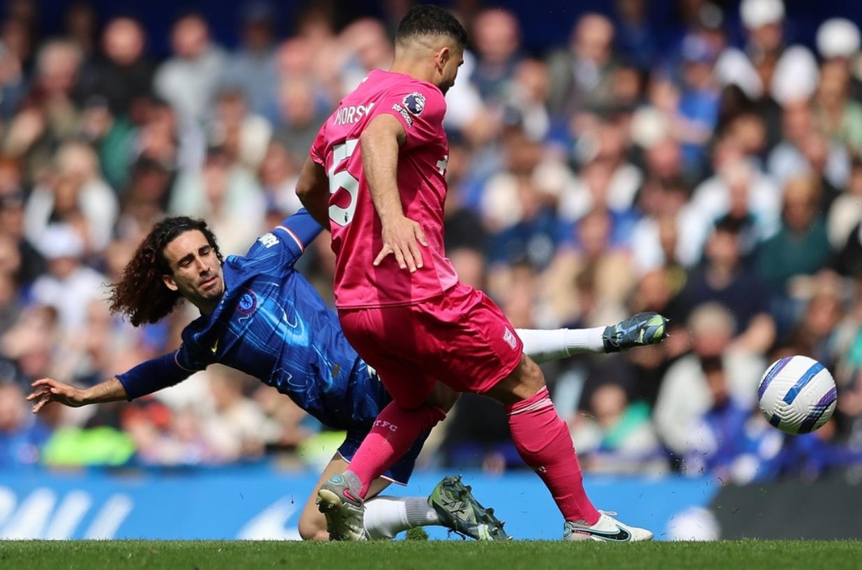 关于切尔西门将神勇扑出点球力保横空出世的信息