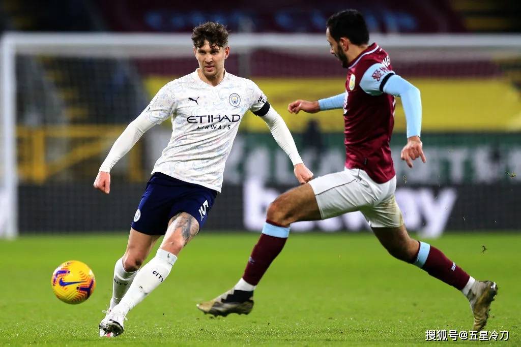 曼城连续不败，稳坐积分榜首位