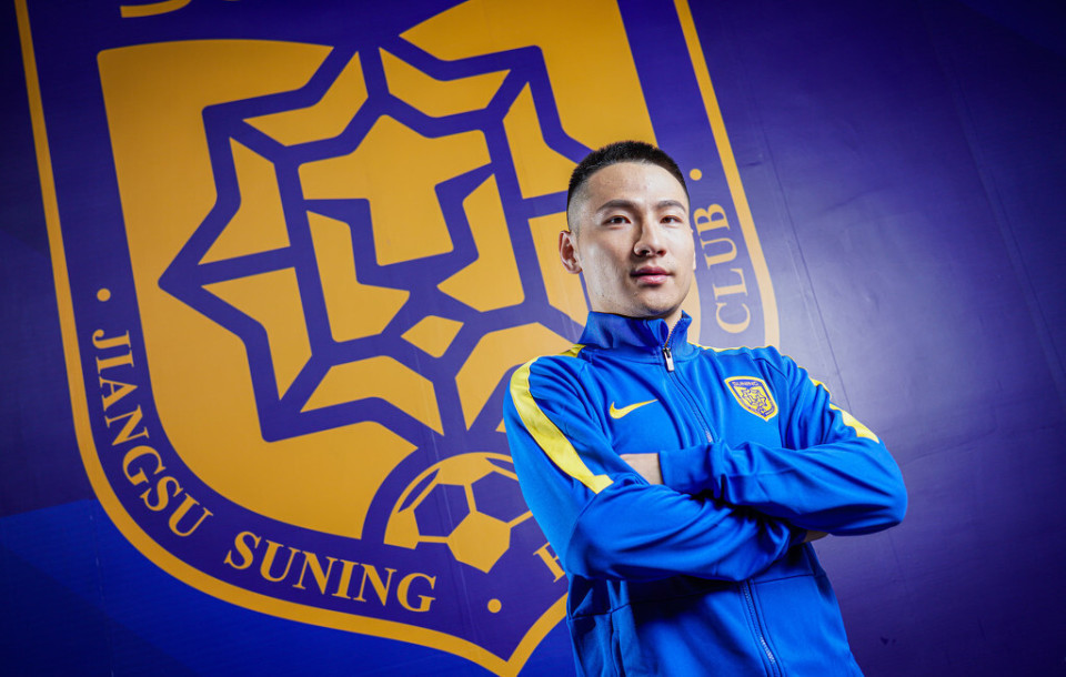 包含武汉卓尔迎战江苏苏宁，双方实力对比对手不相上下的词条